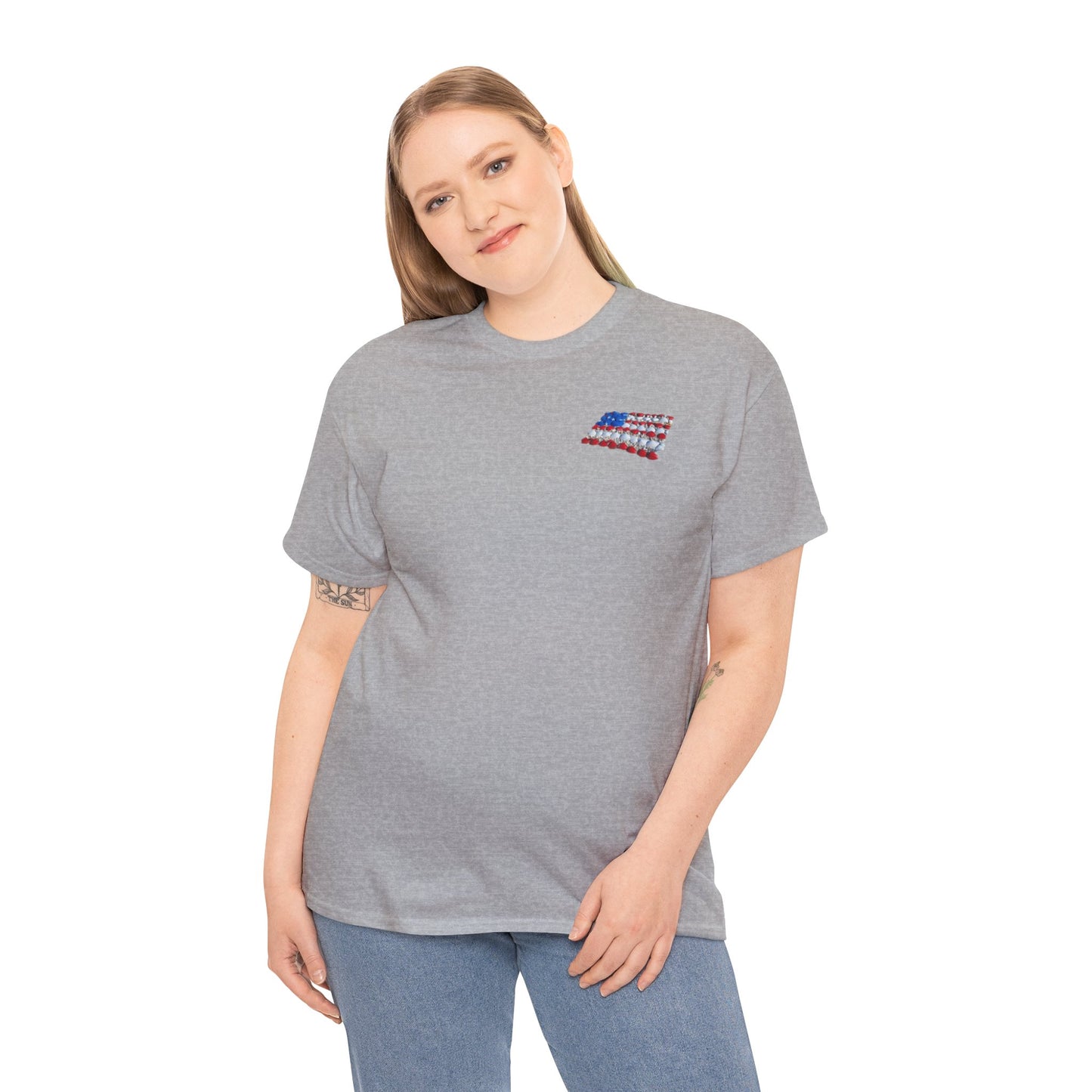 'seashell American flag shirt' Unisex Heavy Cotton Tee