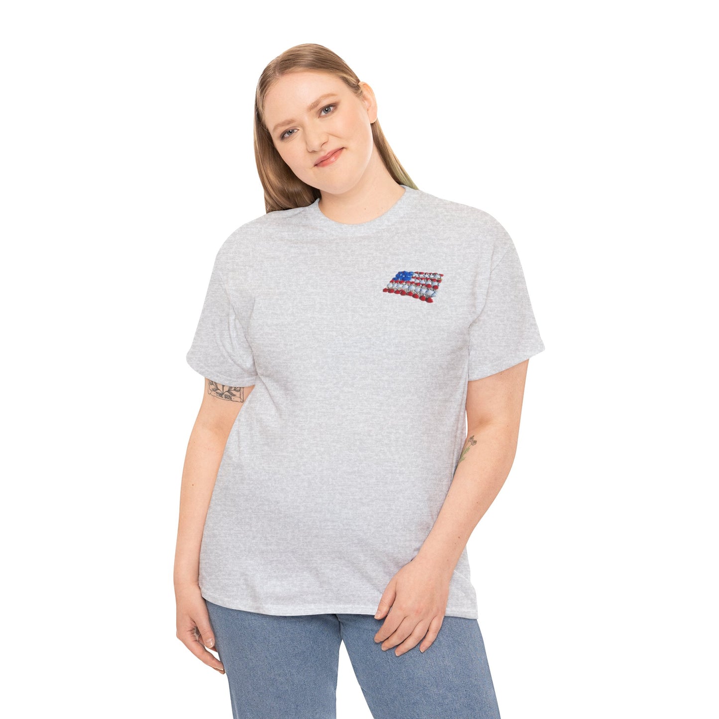 'seashell American flag shirt' Unisex Heavy Cotton Tee